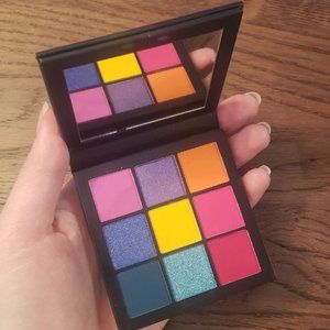 Huda Beauty Electric Obsessions Eyeshadow Palette